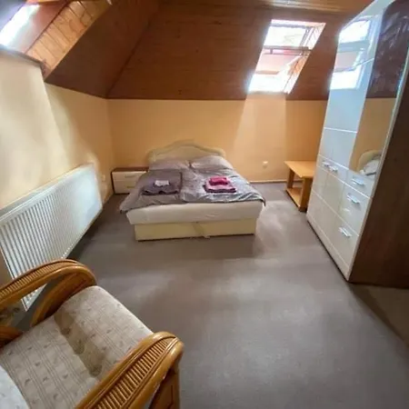 شقة Fenyves Sor Apartman *