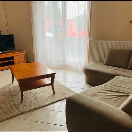 Fenyves Sor Apartman شقة *